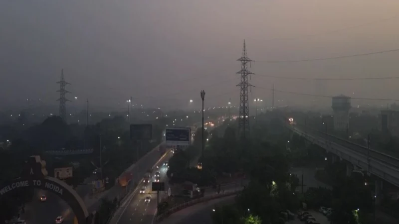 दिल्ली में वायु प्रदूषण और AQI पर स्वास्थ्य चेतावनी
